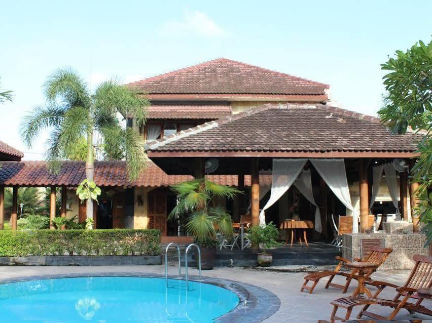 Ndalem Bantul Hotel Gandok Luaran gambar