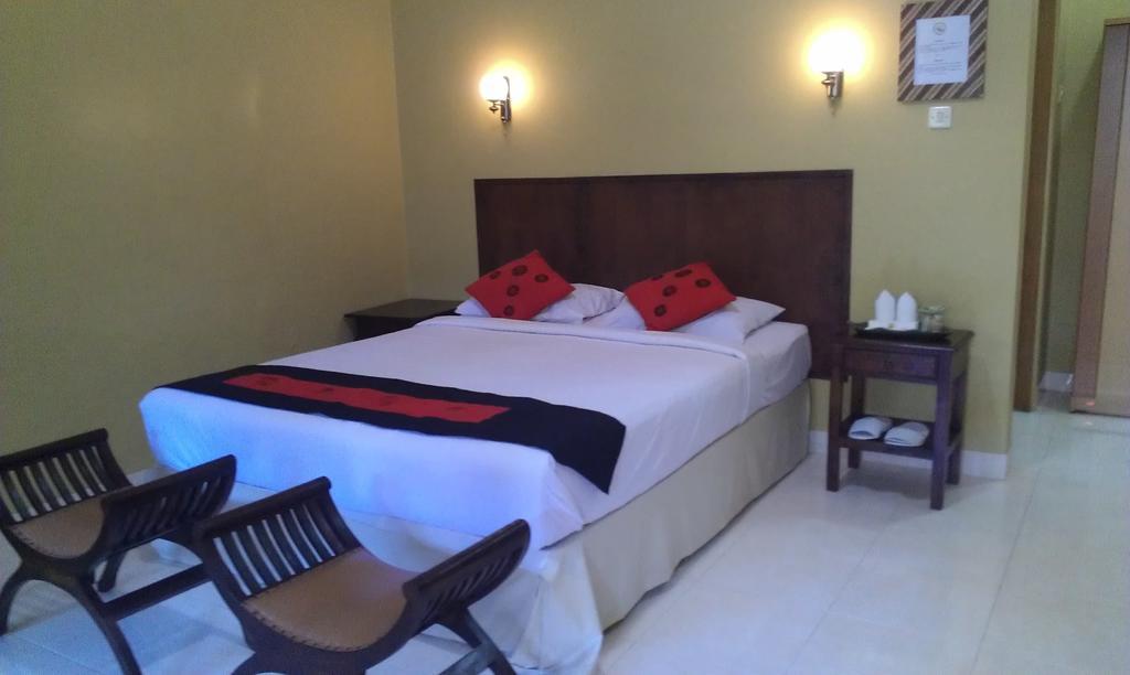 Ndalem Bantul Hotel Gandok Luaran gambar